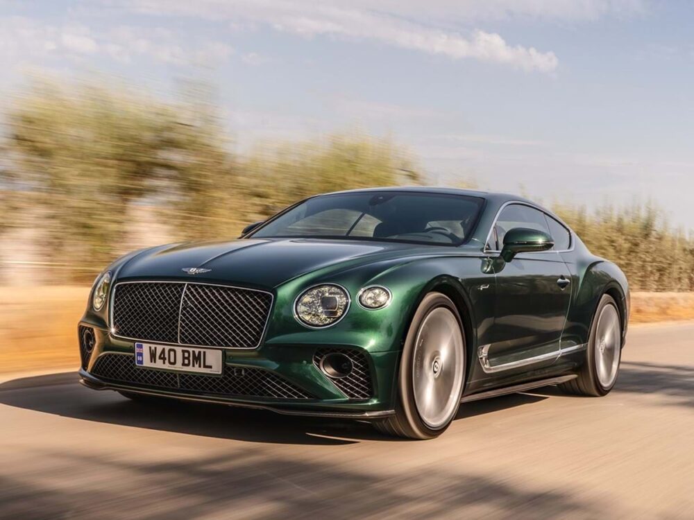 Bentley Märke I Vacker Färg