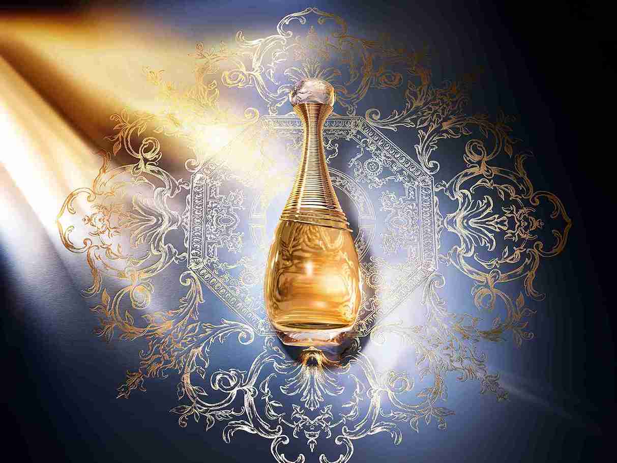 Den mest attraktiva doften en kvinna kan bära Dior