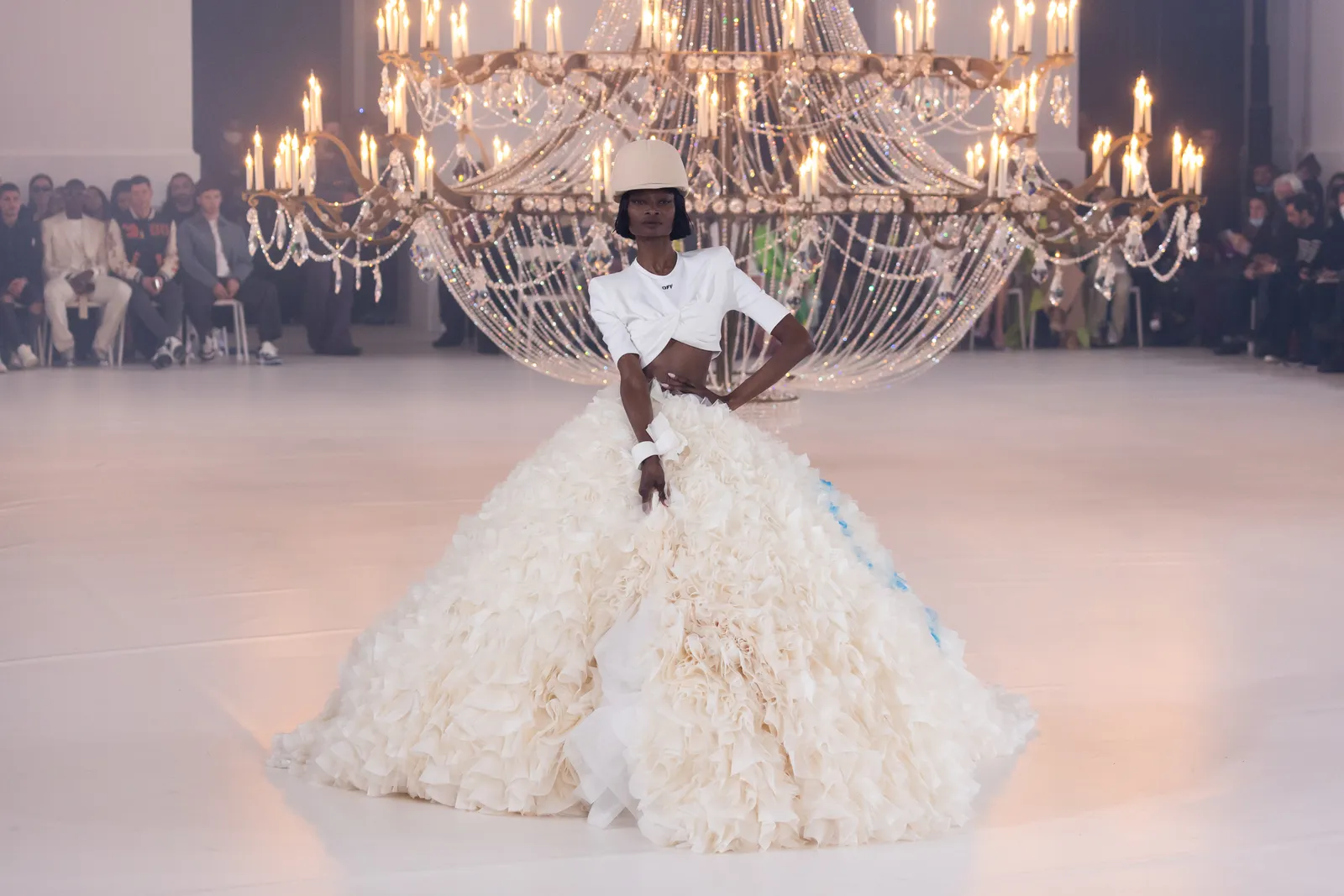 Klädmärket Off White En Unik Vision