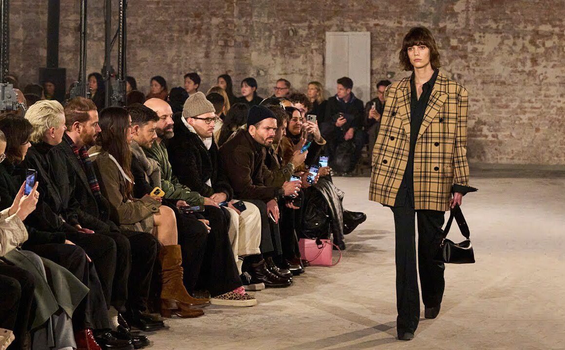 Ny kollektion Ami Paris Höst Vinter 2025