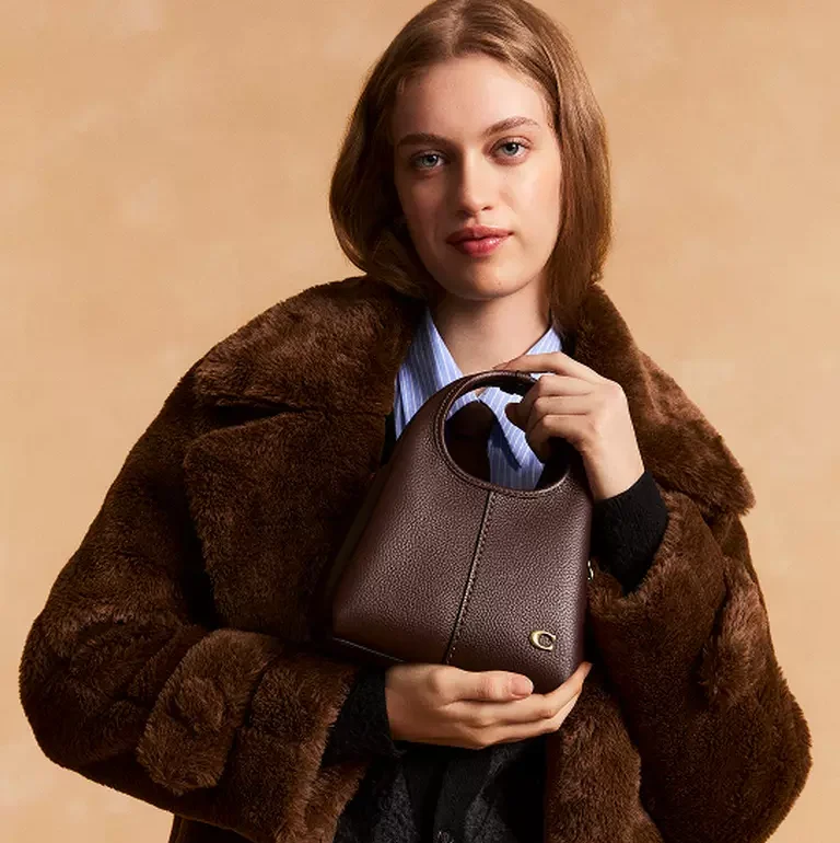 Är Coach ett lyxmärke – hur ska det egentligen klassificeras?