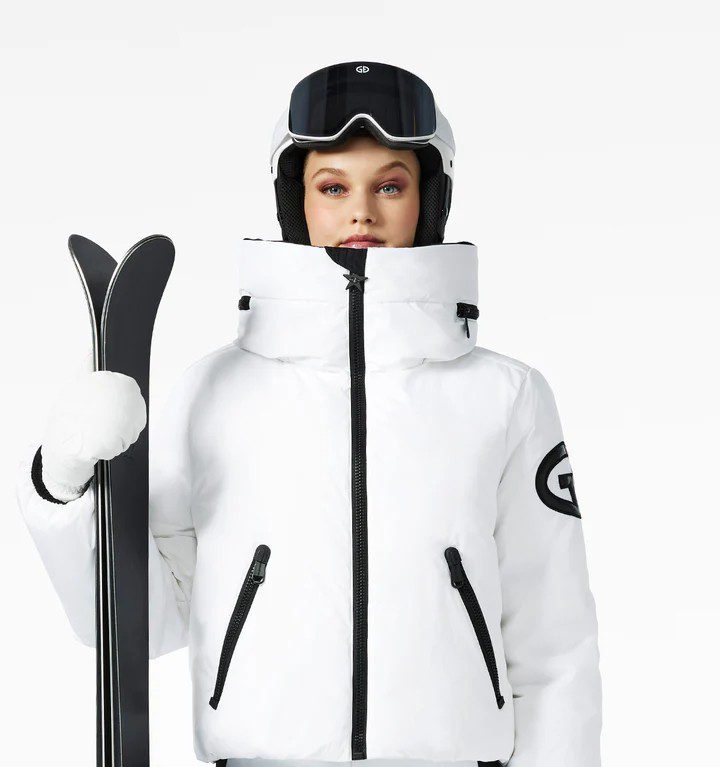 Marka Goldbergh Ar Vinterdrottningen Av Backarna Och En Apre